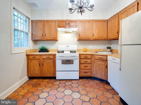 1213 Constitution Ave NE, Washington, DC 20002 photo 14