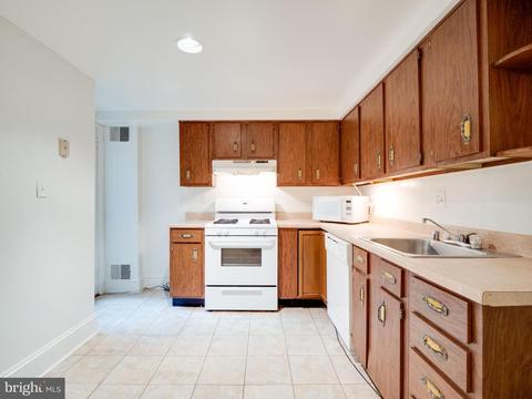 1213 Constitution Ave NE, Washington, DC 20002 photo 32