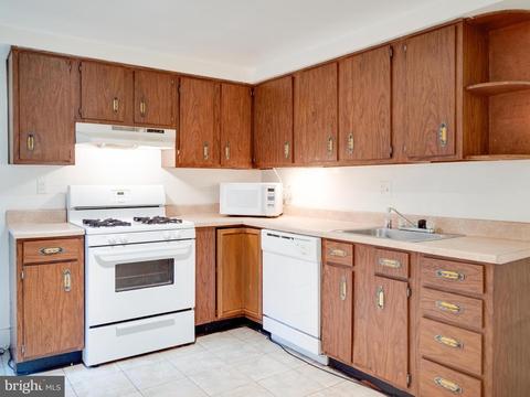 1213 Constitution Ave NE, Washington, DC 20002 photo 31