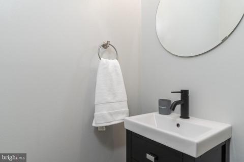 1716 Montello Ave NE, Washington, DC 20002 photo 15