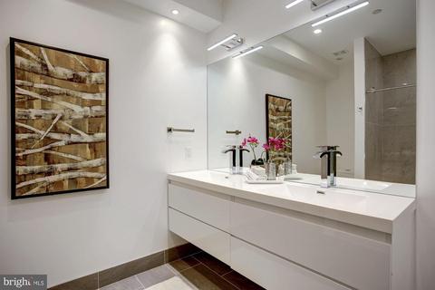 1023 16th St NE #B, Washington, DC 20002 photo 15