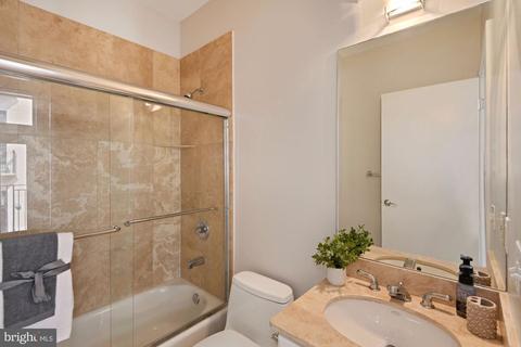 2357 Champlain St NW #301, Washington, DC 20009 photo 32