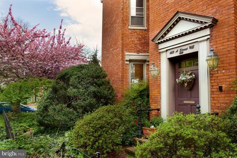 653 A St NE, Washington, DC 20002 photo 1