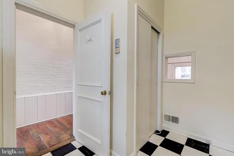109 7th St NE, Washington, DC 20002 photo 11
