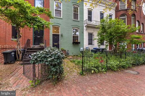 109 7th St NE, Washington, DC 20002 photo 4