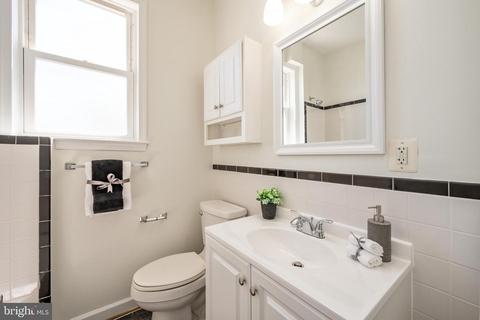 1815 A St SE #305, Washington, DC 20003 photo 15