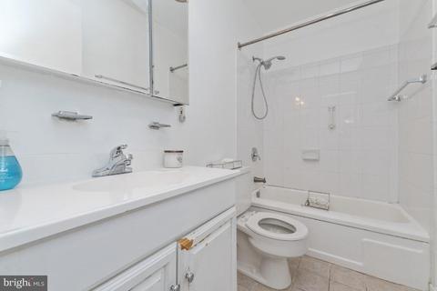 1307 I St NE, Washington, DC 20002 photo 17