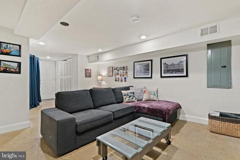 332 Bryant St NE, Washington, DC 20002 photo 17