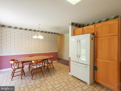 227 Tall Tree Ct, Dover, DE 19904 photo 12