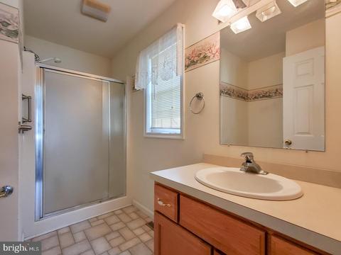 227 Tall Tree Ct, Dover, DE 19904 photo 16