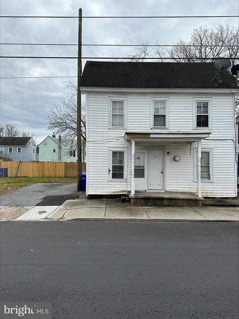 26 Front St, Frederica, DE 19946