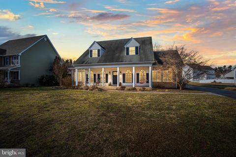 568 Owens Brooke Dr, Smyrna, DE 19977