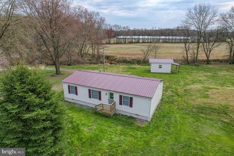 742 Fox Hole Rd, Camden Wyoming, DE 19934