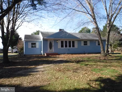 12452 S Dupont Hwy, Felton, DE 19943