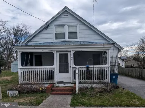 109 S Main St S, Viola, DE 19979