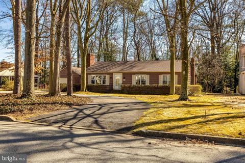 106 Lynnhaven Dr, Dover, DE 19904