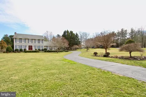 65 Wimbledon Dr, Dover, DE 19904