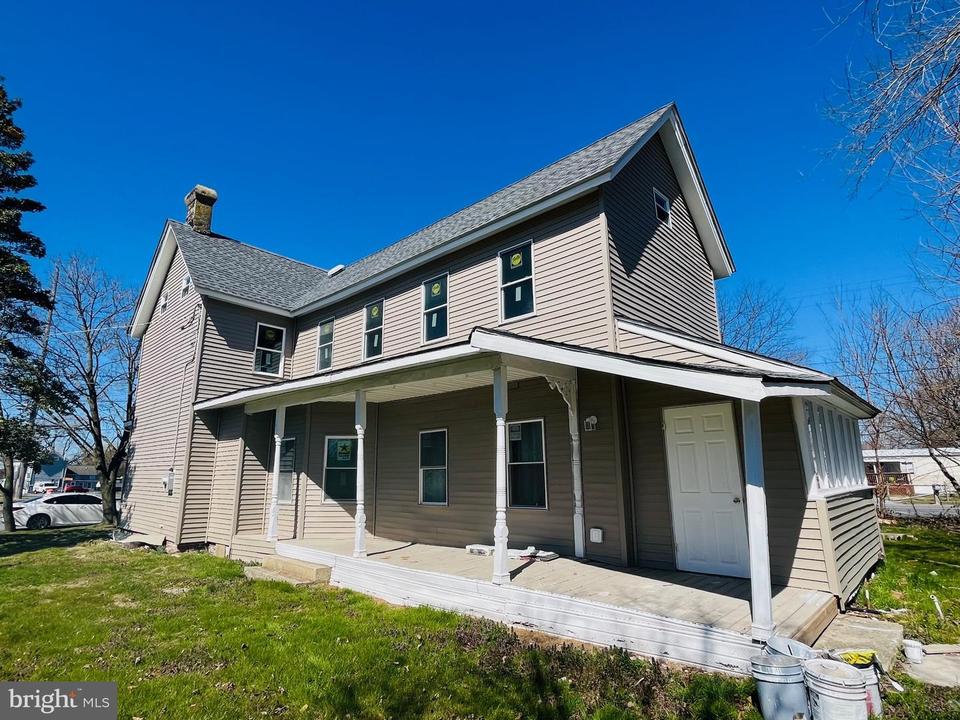 54 S Railroad Ave, Greenwood, DE 19950