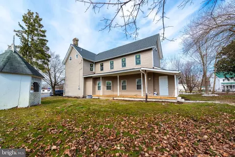 54 S Railroad Ave, Greenwood, DE 19950