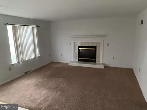 19 Westover Dr, Dover, DE 19901 photo 2