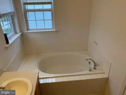 19 Westover Dr, Dover, DE 19901 photo 10