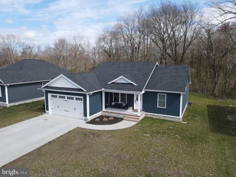 446 Plantation Dr, Felton, DE 19943
