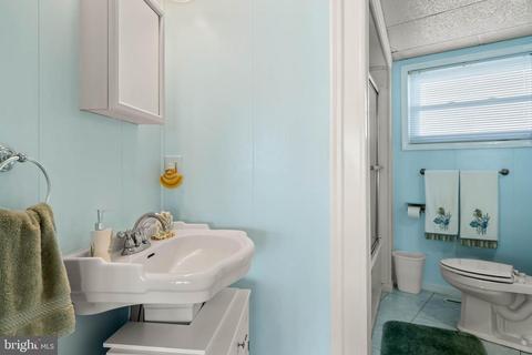 19 S Sandpiper Dr, Dover, DE 19901 photo 12