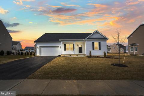 894 Harvest Grove Trl, Dover, DE 19901