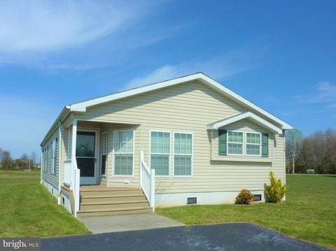 734 Radnor Ln, Smyrna, DE 19977