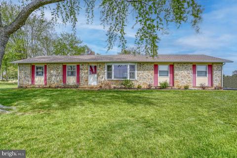 7848 Bayside Dr, Dover, DE 19901