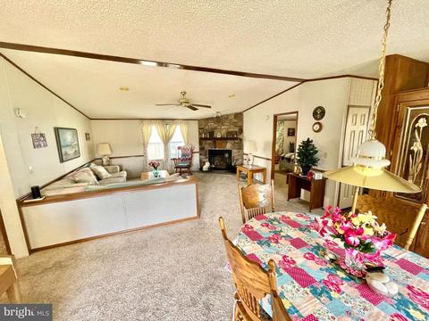 209 Persimmon Cir E, Dover, DE 19901 photo 9