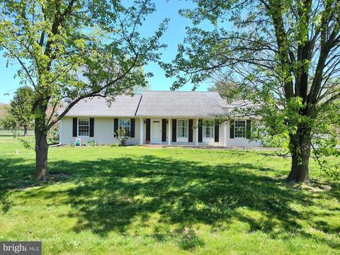 35 E Huntington Cir, Dover, DE 19904
