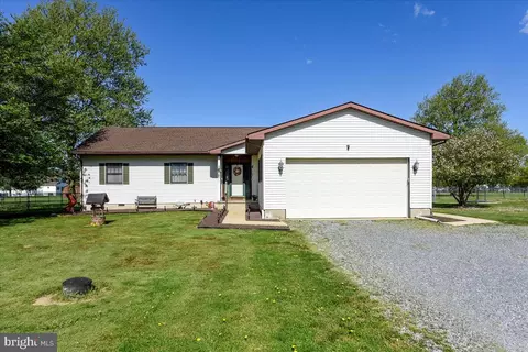 2187 Chimney Hill Rd, Felton, DE 19943