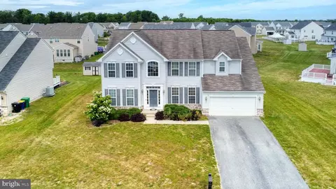 107 Oriole Ln, Smyrna, DE 19977