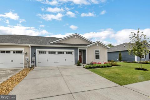 245 Sedmont Cir, Smyrna, DE 19977