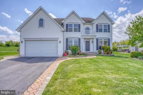 111 Harvest Grove Trl, Dover, DE 19901