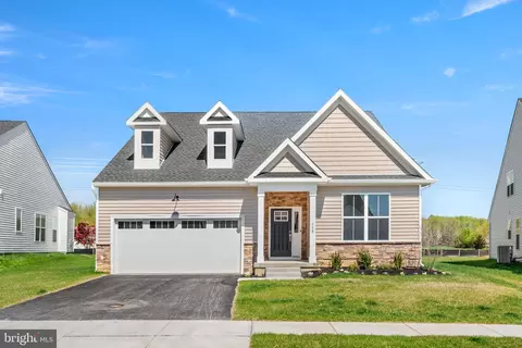25 Hanover Ave, Smyrna, DE 19977