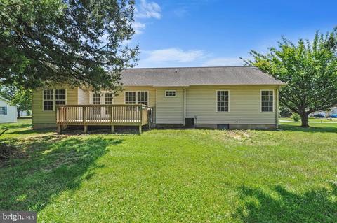13 E Huntington Cir, Dover, DE 19904 photo 2