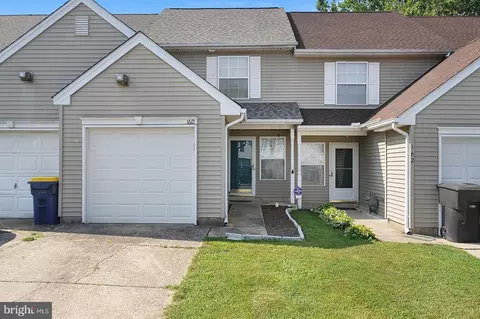 160 Periwinkle Dr, Dover, DE 19904