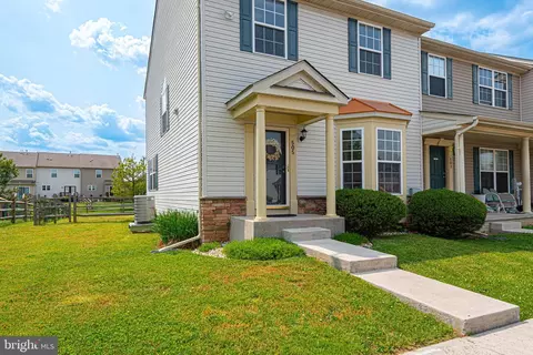 505 Sequoia Dr, Smyrna, DE 19977