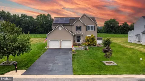 200 Belfry Dr, Felton, DE 19943