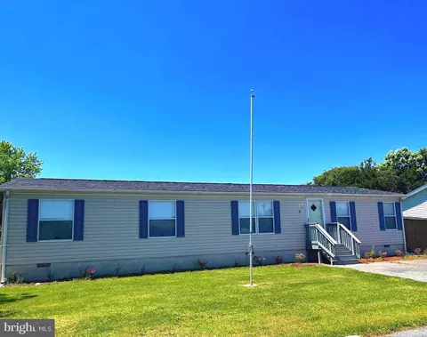 18 Karen Pl, Dover, DE 19901