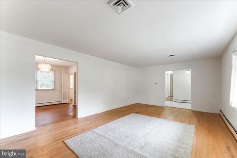 182 Greenview Dr, Dover, DE 19901 photo 5