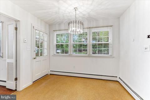 182 Greenview Dr, Dover, DE 19901 photo 9