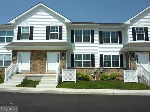 48 Cotswood Ct, Smyrna, DE 19977