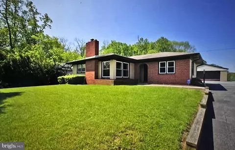 7 Messina Hill Rd, Dover, DE 19904