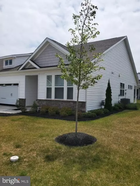 39 Panama St, Smyrna, DE 19977