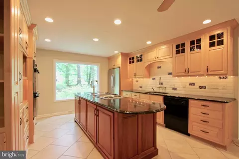 Kitchen - 41 Pine Valley Rd, Dover, DE 19904 photo 3 of 3