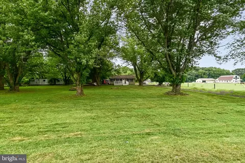 4609 Pearsons Corner Rd, Dover, DE 19904