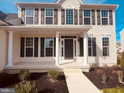 34 Gardenbrook Dr, Smyrna, DE 19977